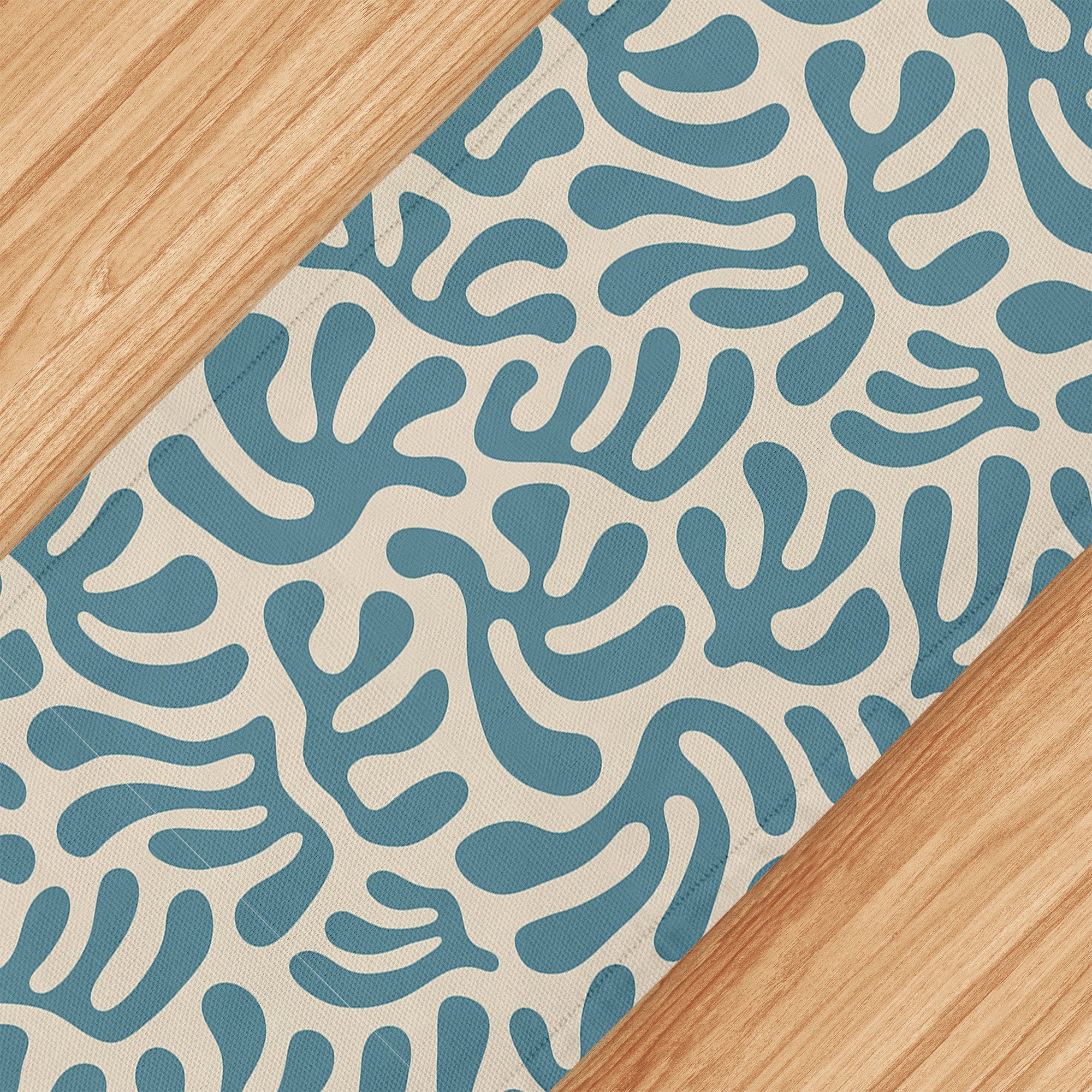 Serenel Table Runner