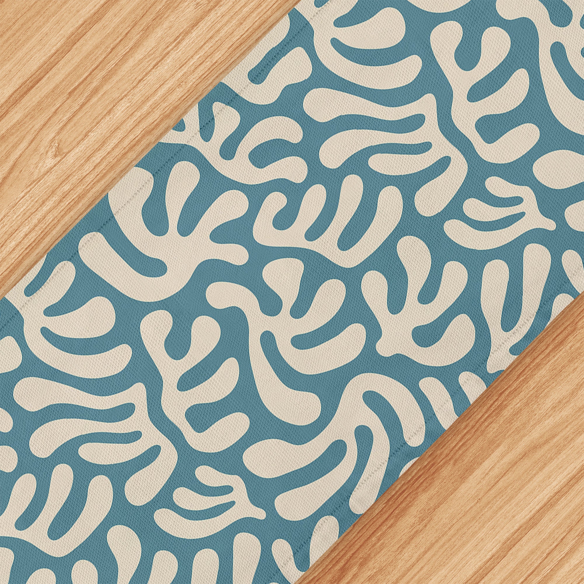 Serenel Table Runner