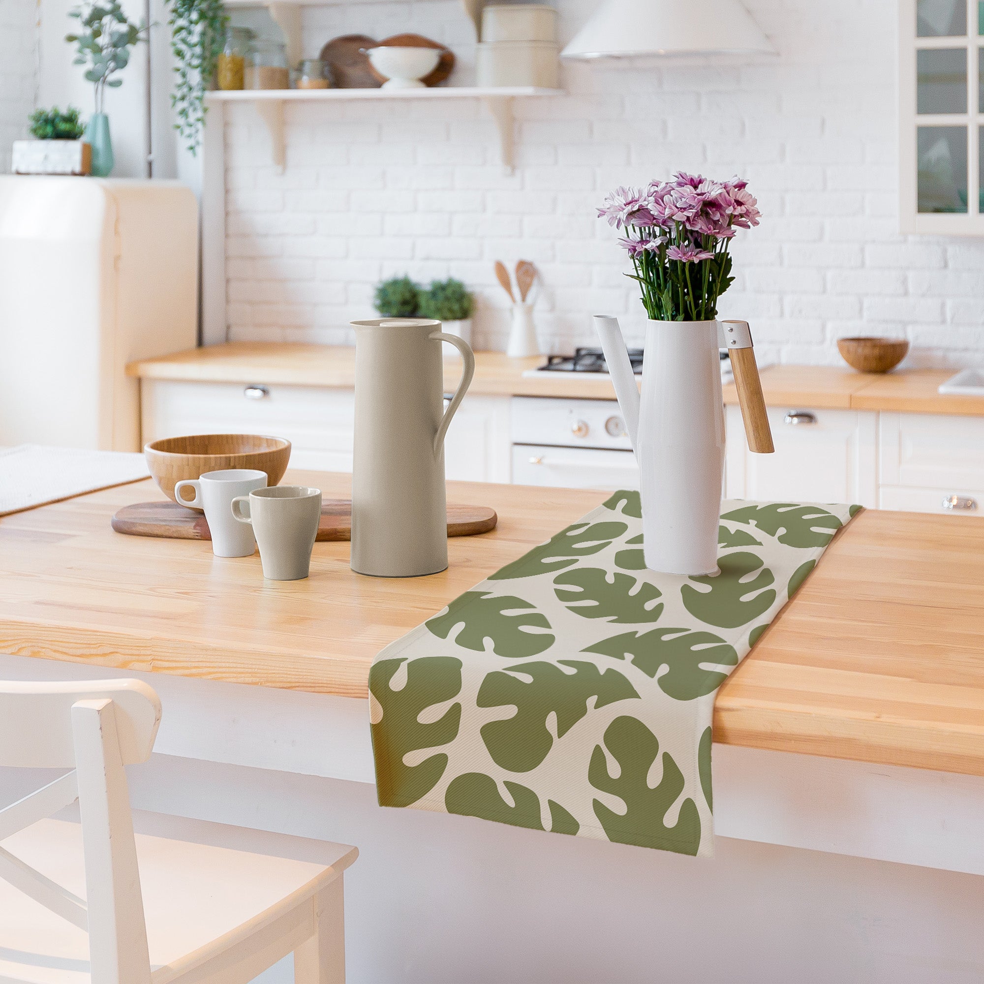 Liora Table Runner