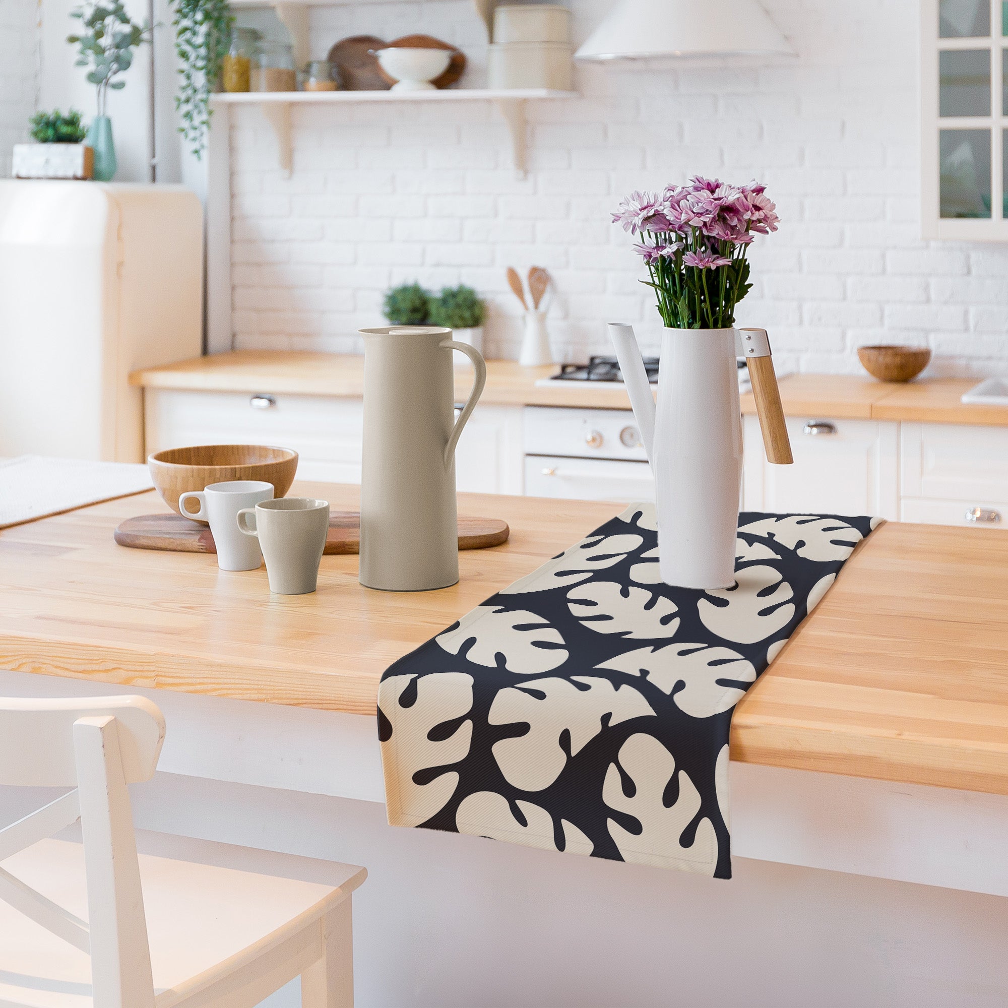 Liora Table Runner