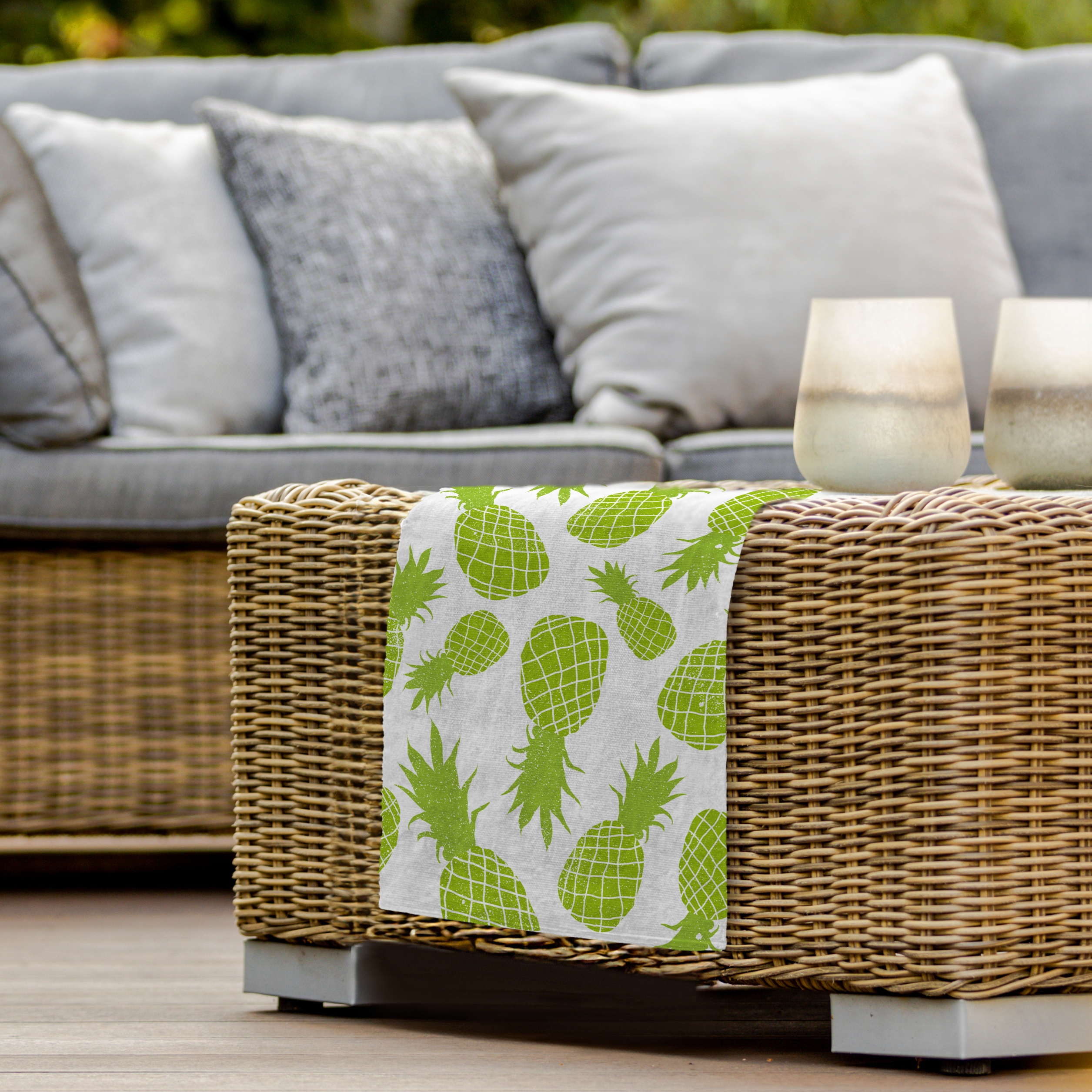 Fruti Table Runner