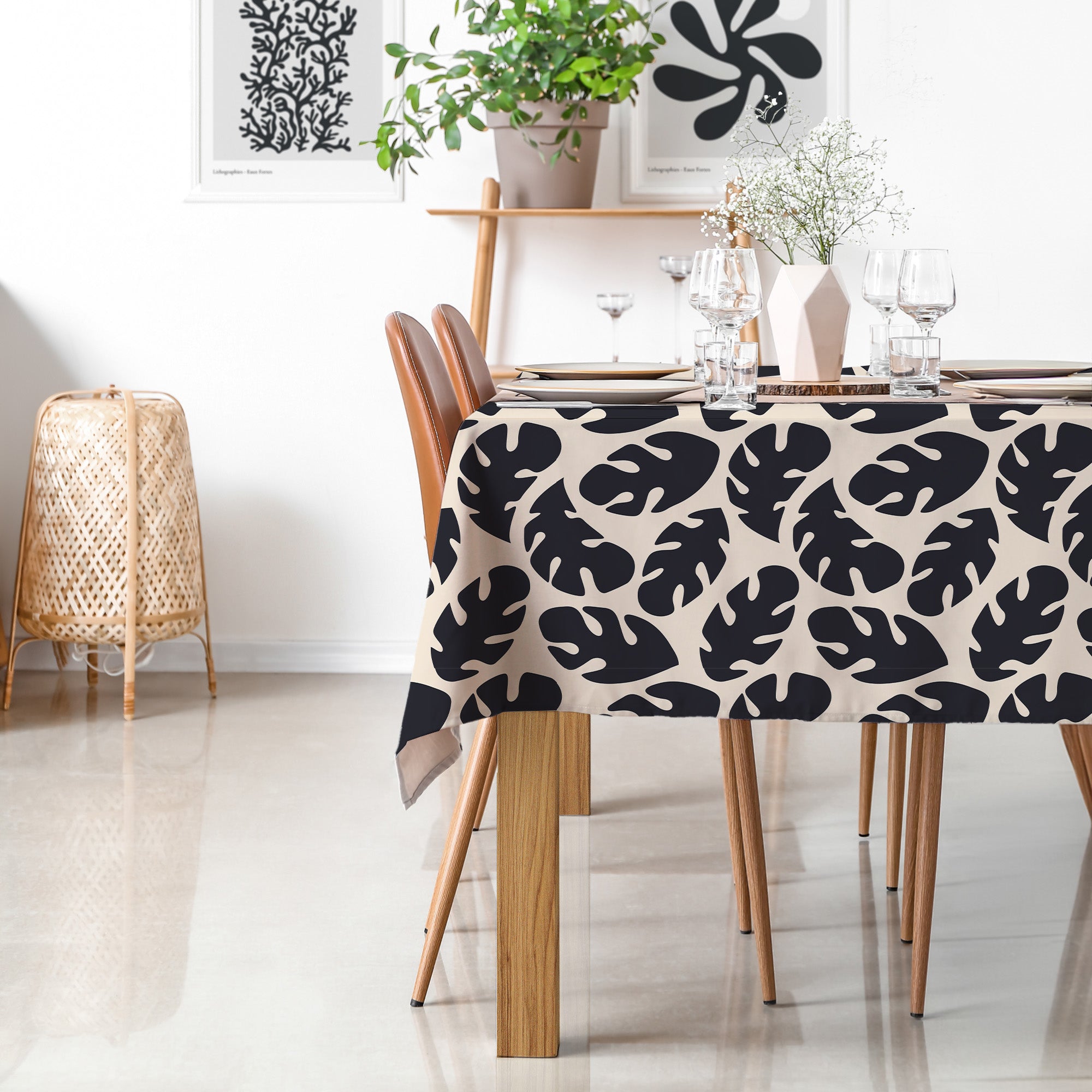 Liora tablecloth