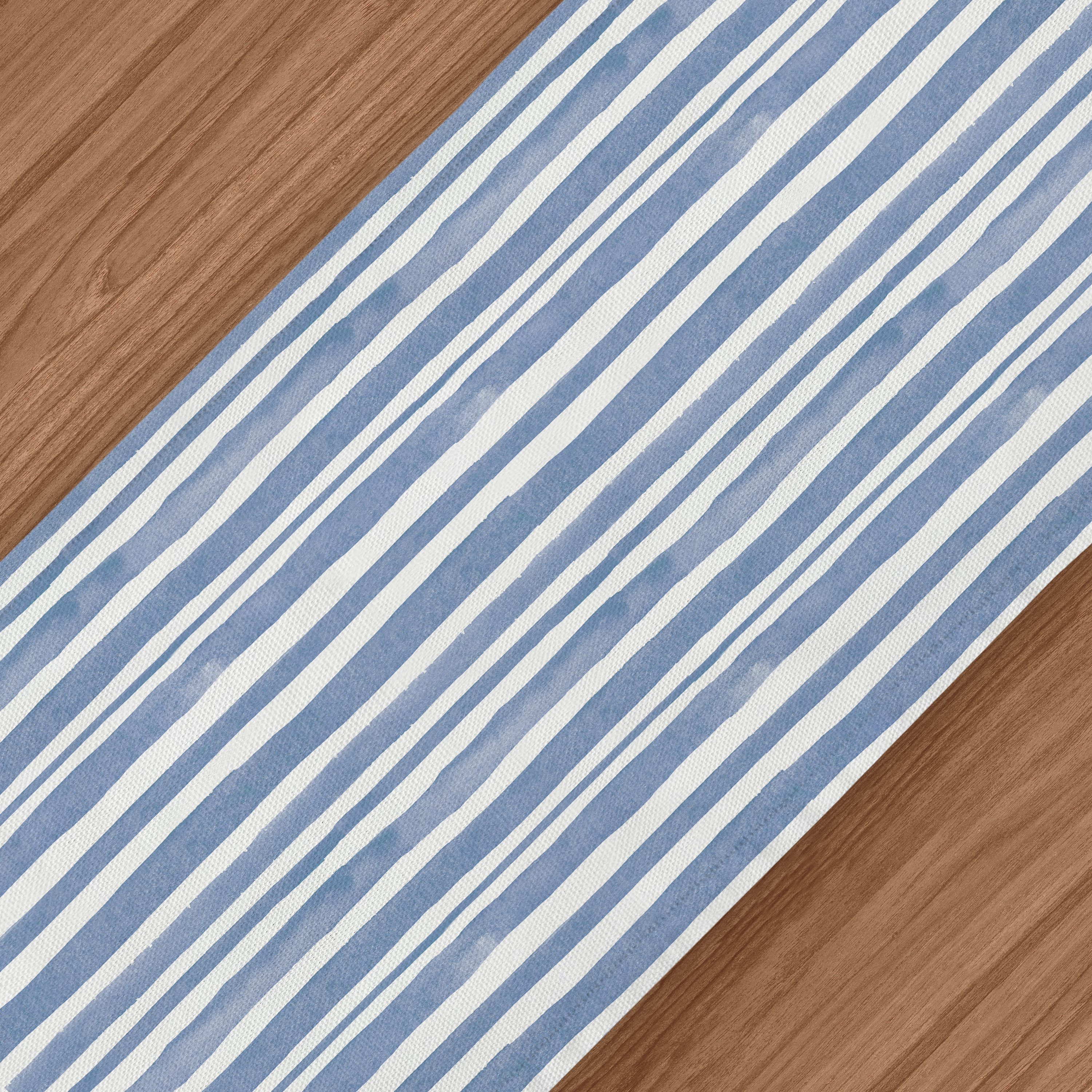 Sisca Table Runner